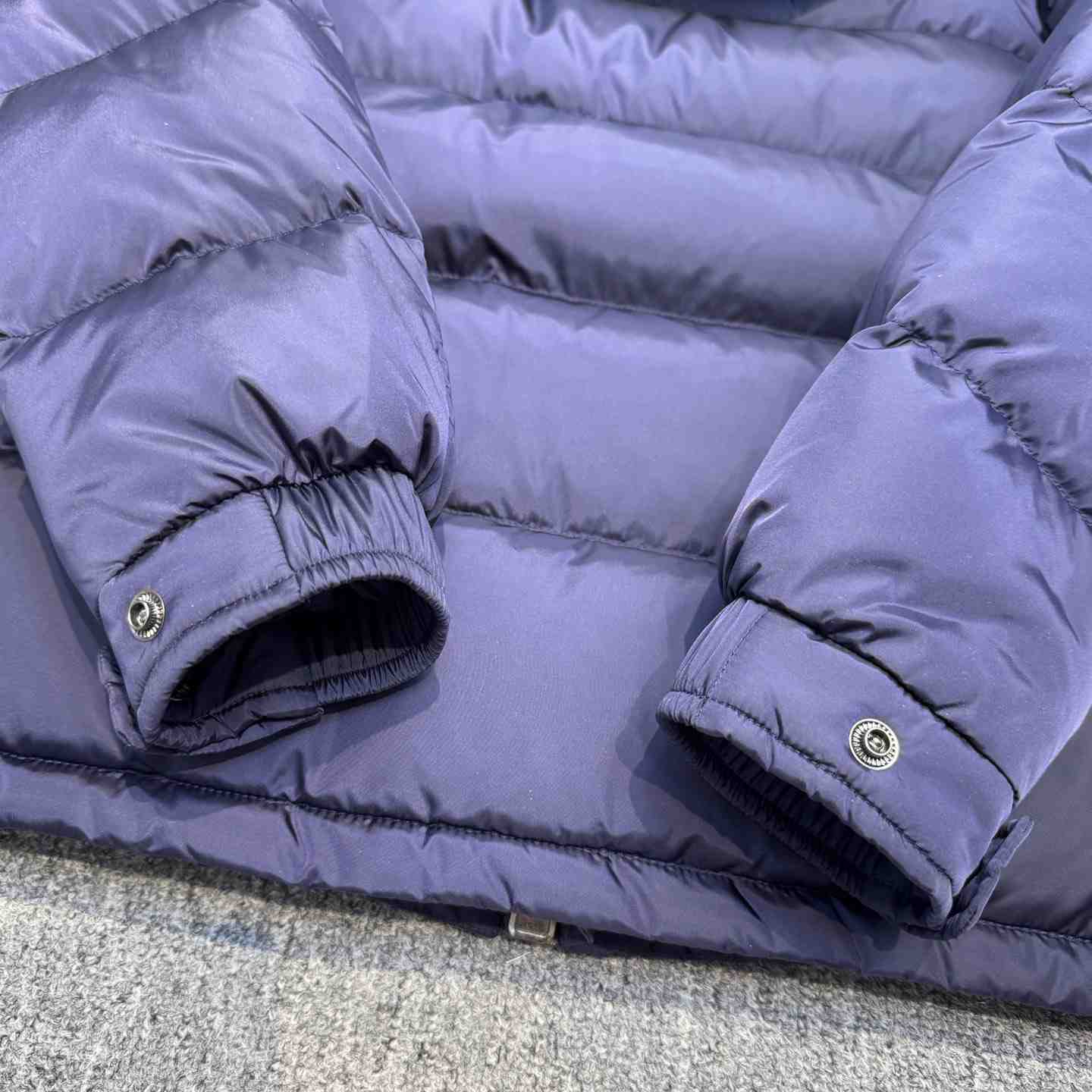 Moncler Maya Matte Short Down Jacket - DesignerGu