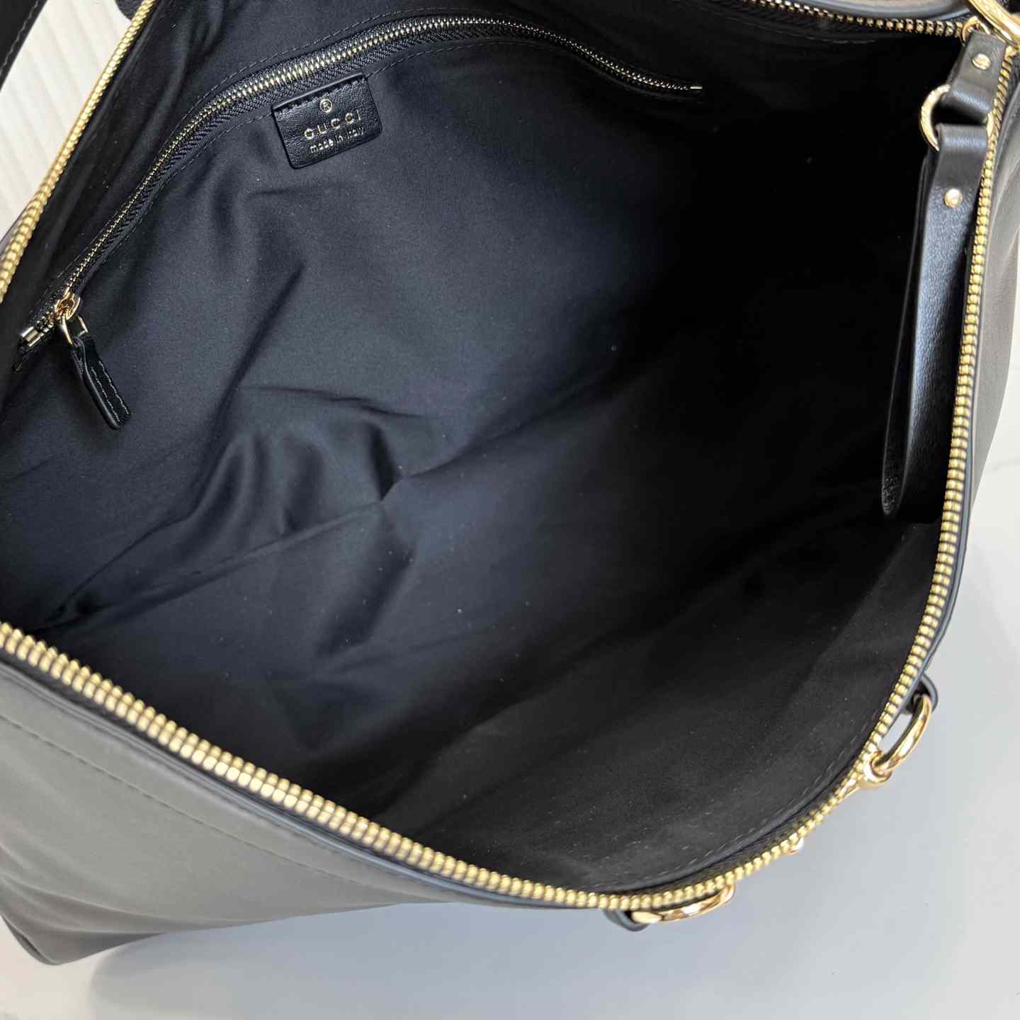 Gucci Starlet Large Shoulder Bag A00CI2 - DesignerGu