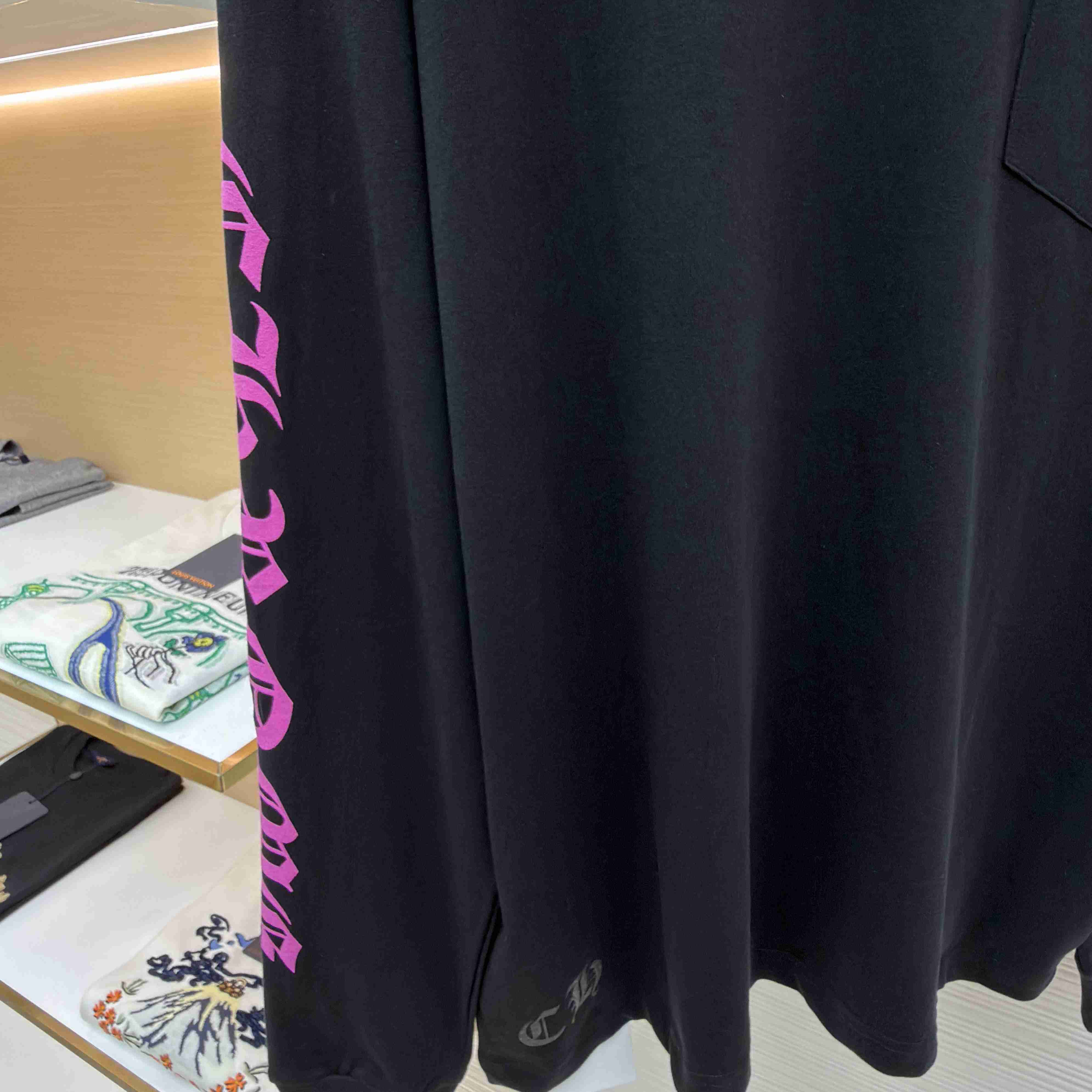 Chrome Hearts  Pink Horseshoe Black Long Sleeve Tee - DesignerGu