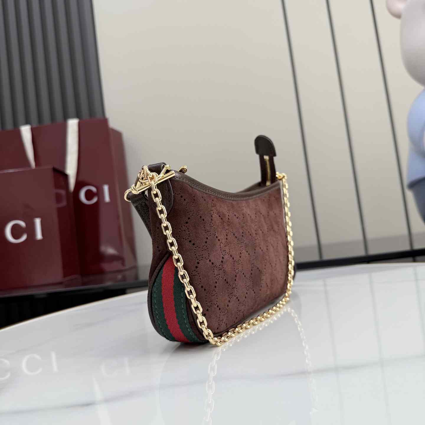 Gucci Gossip Small Shoulder Bag A0070U - DesignerGu