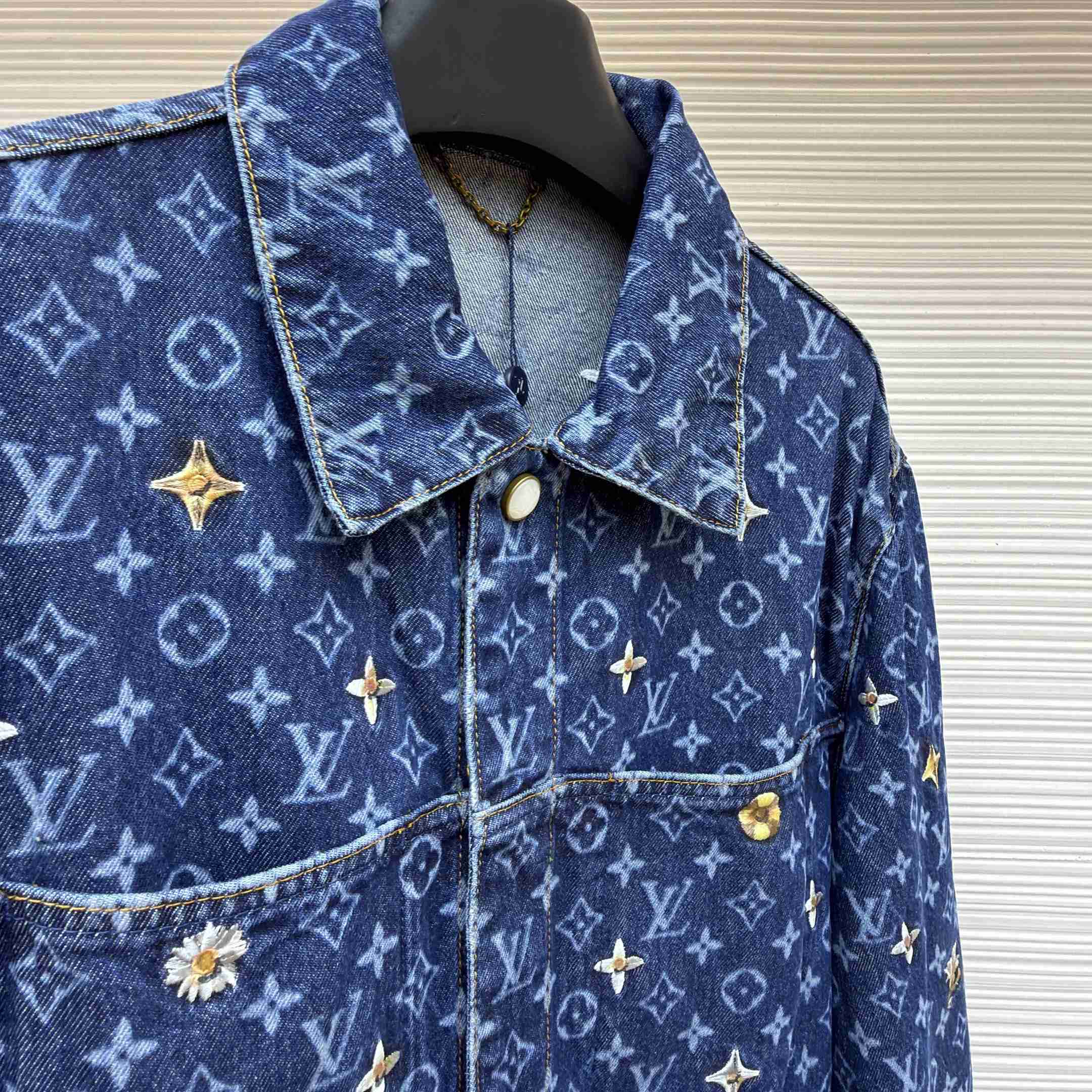 Louis Vuitton Monogram Embroidered Denim Overshirt 1AJRNU - DesignerGu