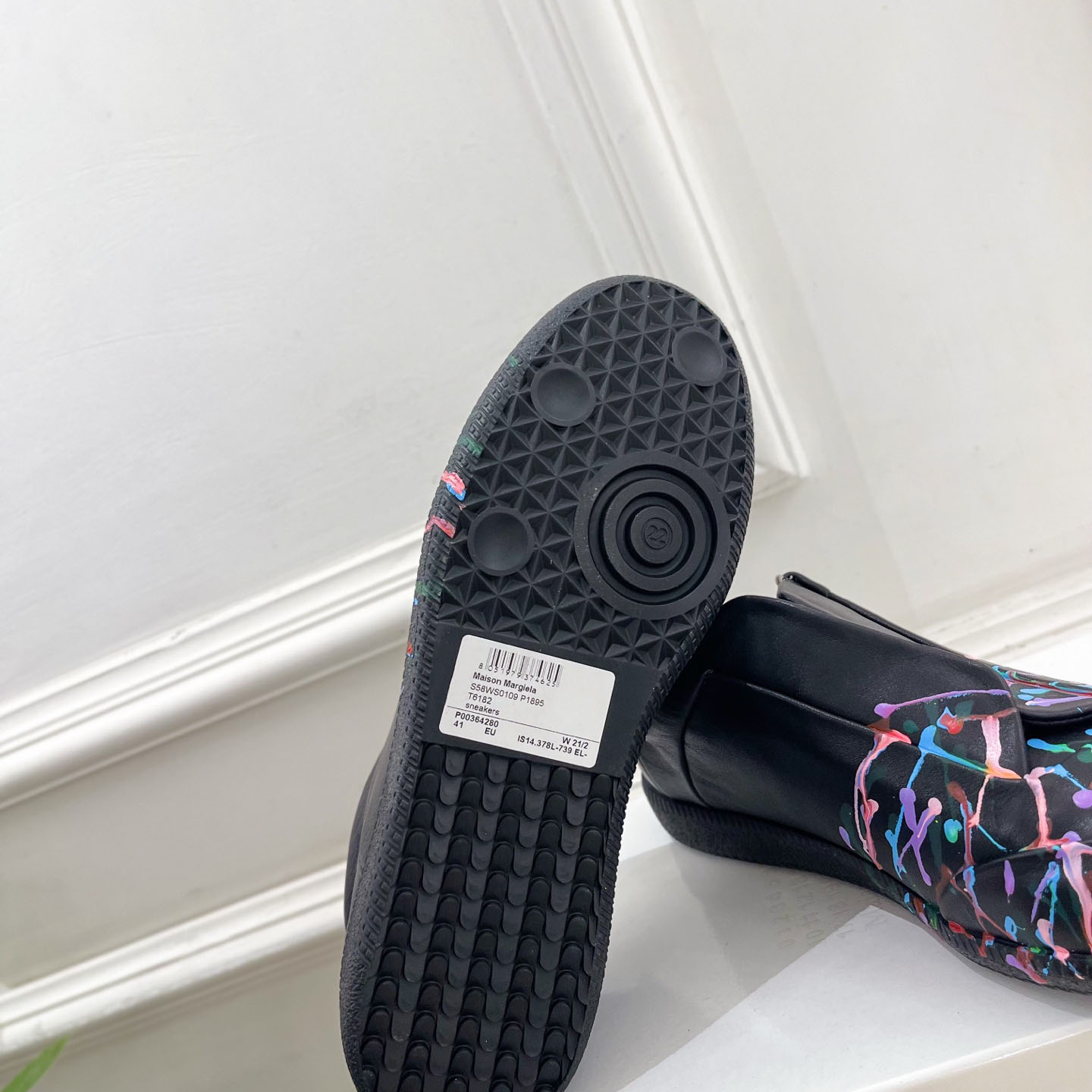 Maison Margiela Black Future Low-Top Sneakers - DesignerGu