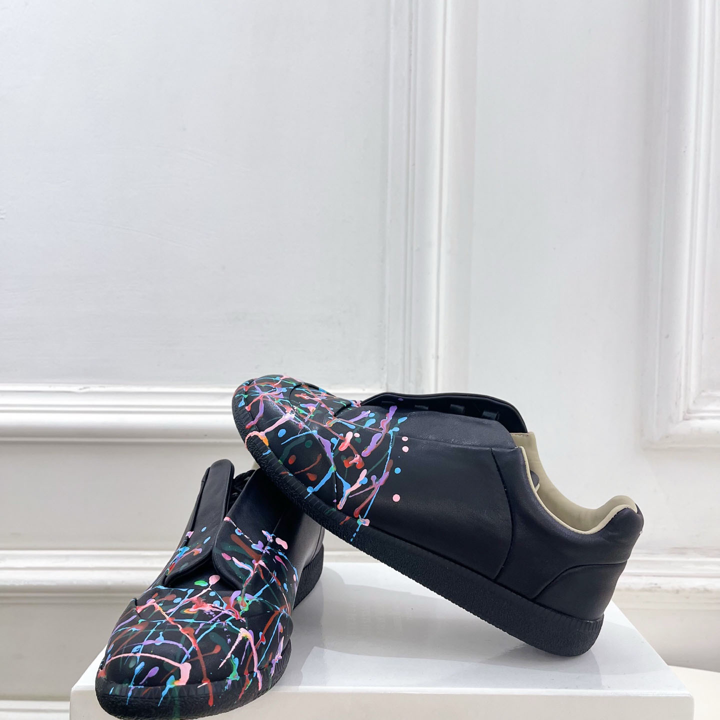 Maison Margiela Black Future Low-Top Sneakers - DesignerGu