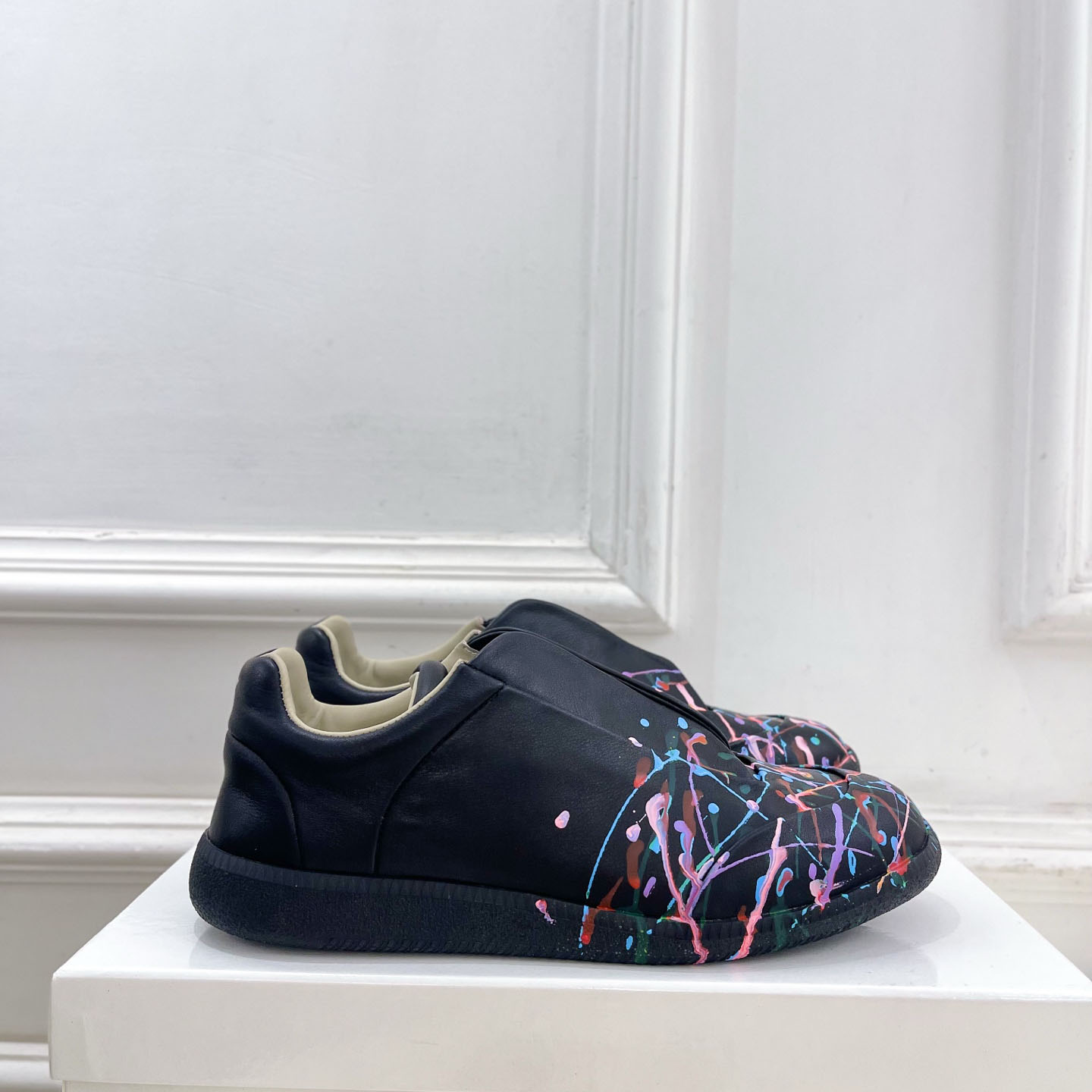 Maison Margiela Black Future Low-Top Sneakers - DesignerGu