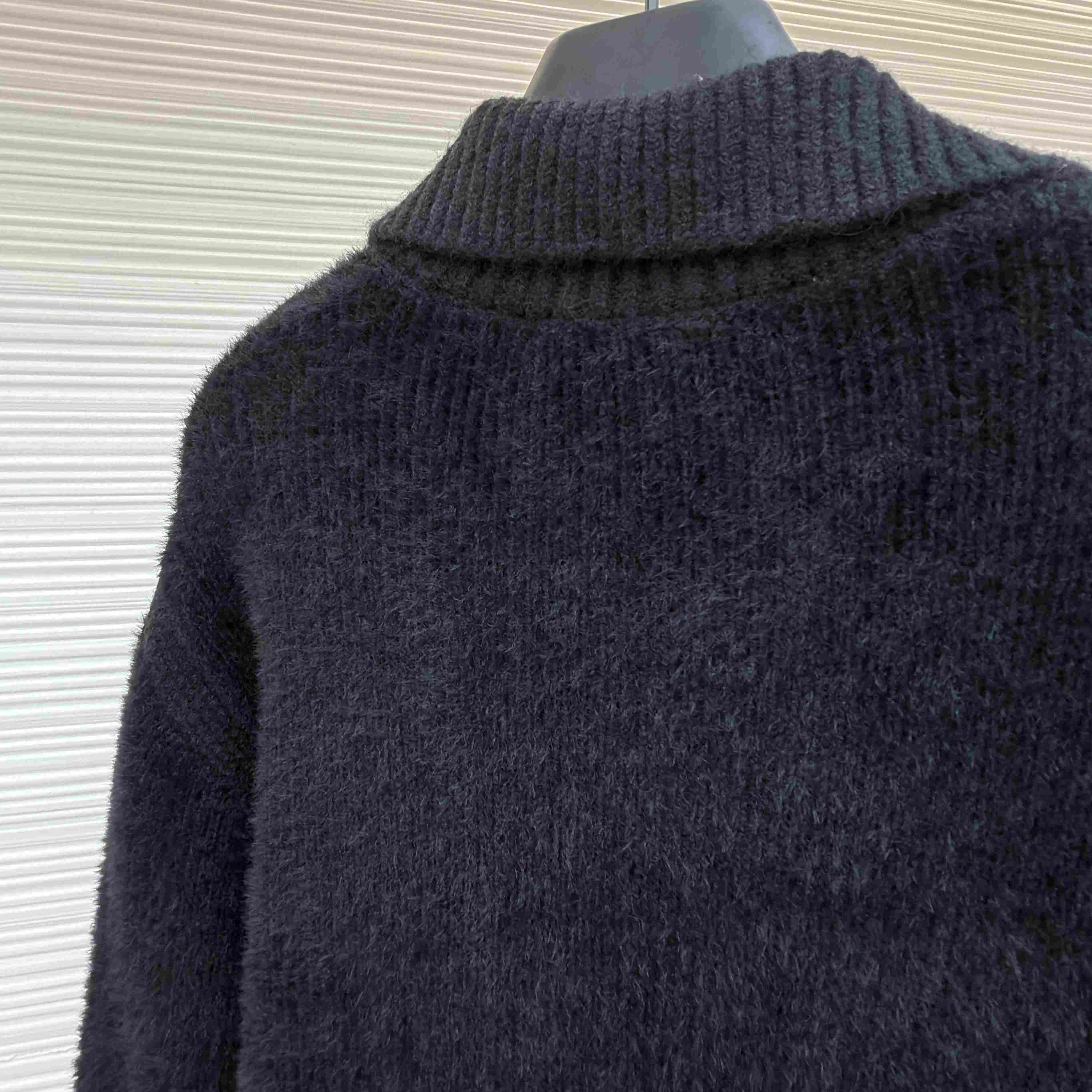 Louis Vuitton Zippered Textured Overshirt 1AKLVI - DesignerGu