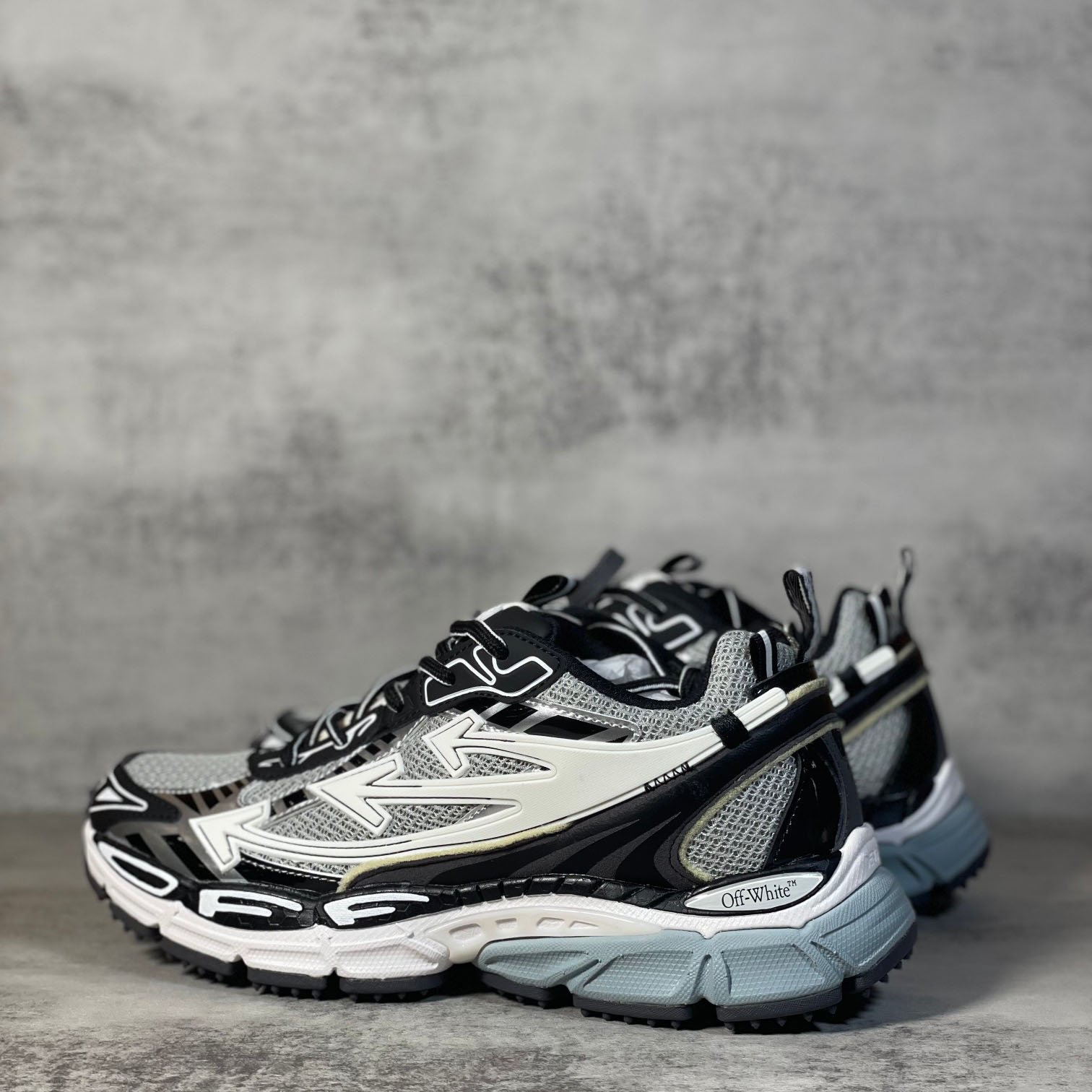 Off-White Be Right Back Paris Sneakers - DesignerGu