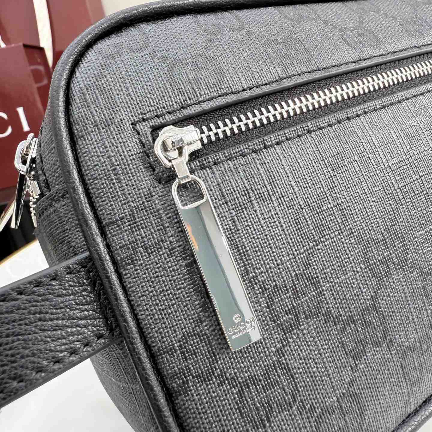 Gucci Essence Classic small Toiletry Case A00CRX - DesignerGu