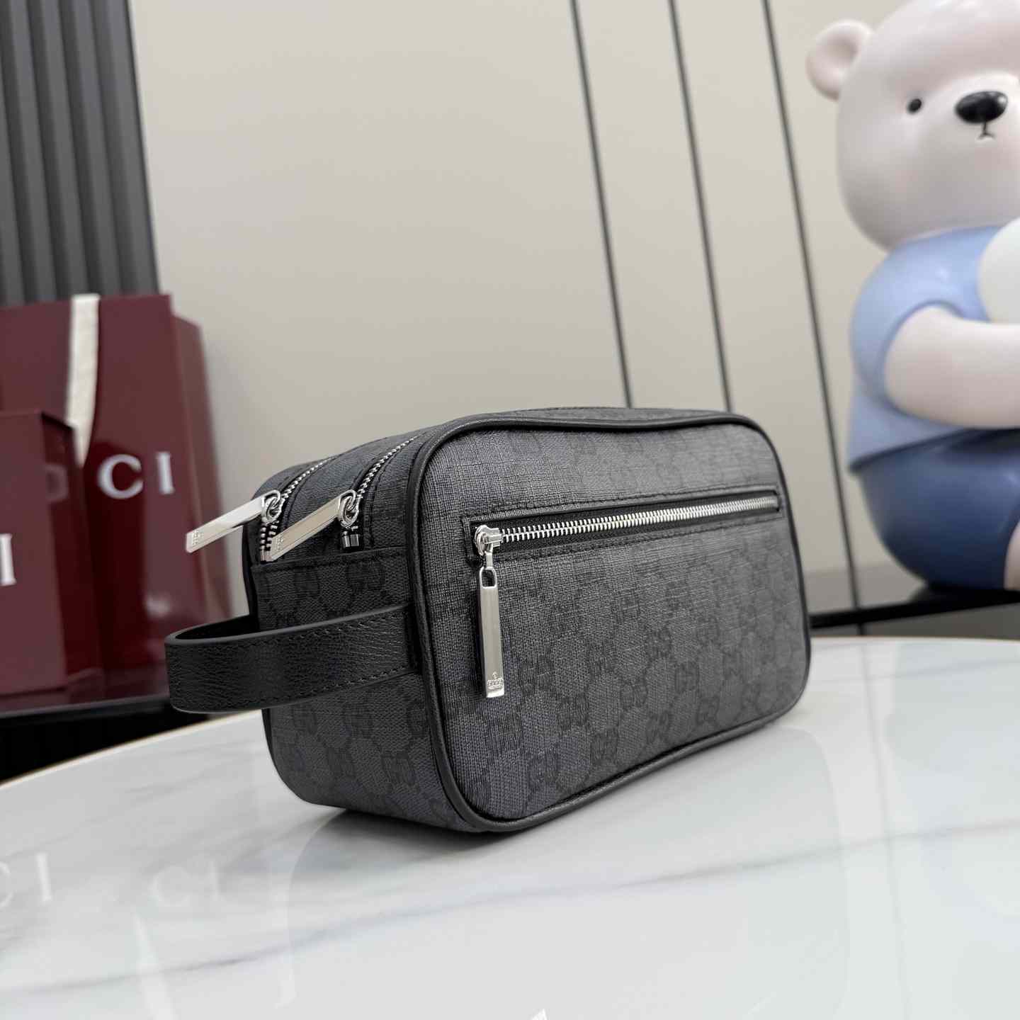Gucci Essence Classic small Toiletry Case A00CRX - DesignerGu