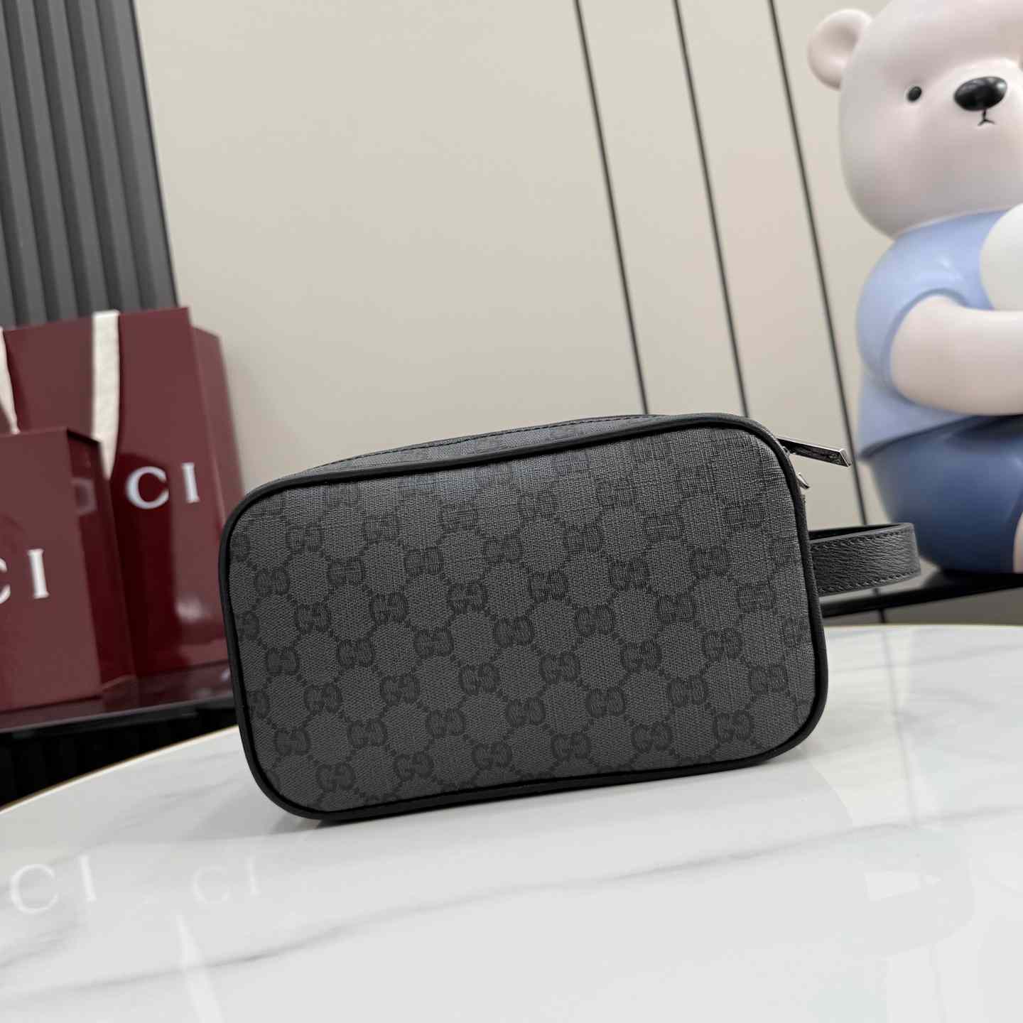 Gucci Essence Classic small Toiletry Case A00CRX - DesignerGu
