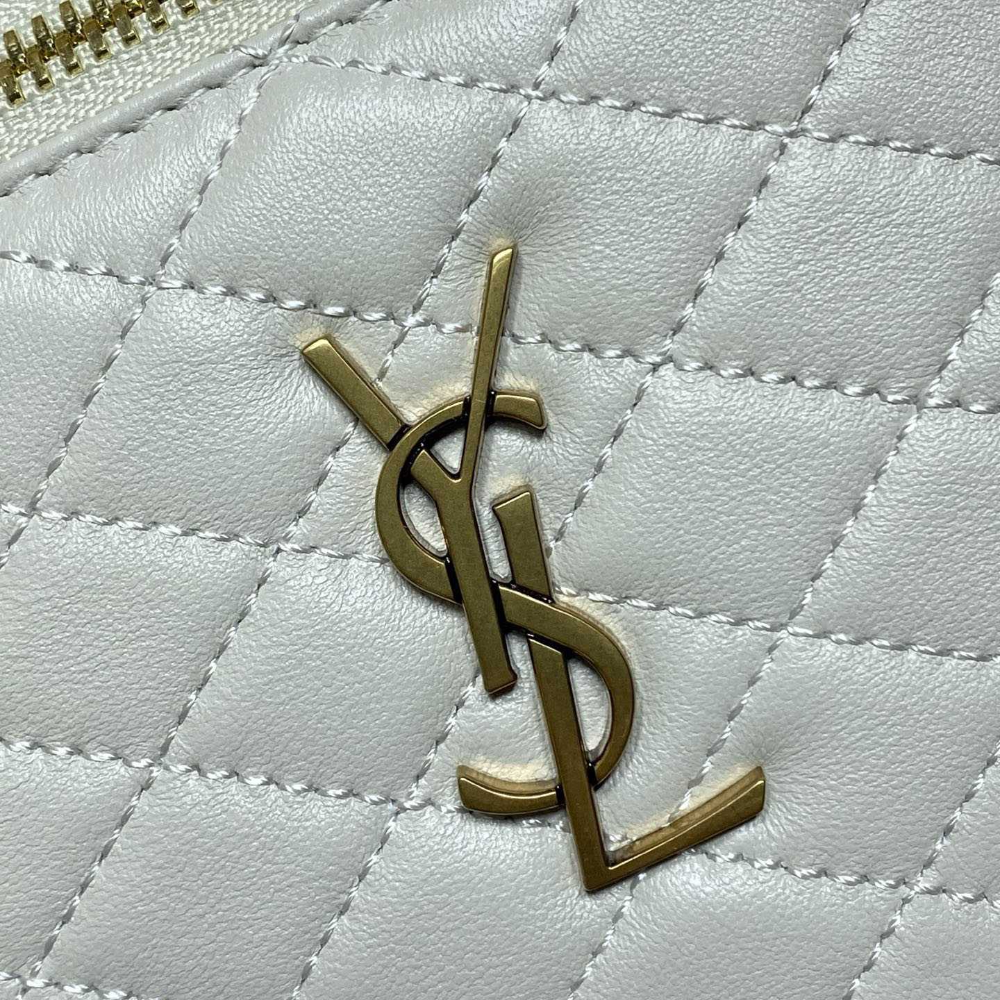 Saint Laurent GABY Vanity Large In Lambskin - DesignerGu