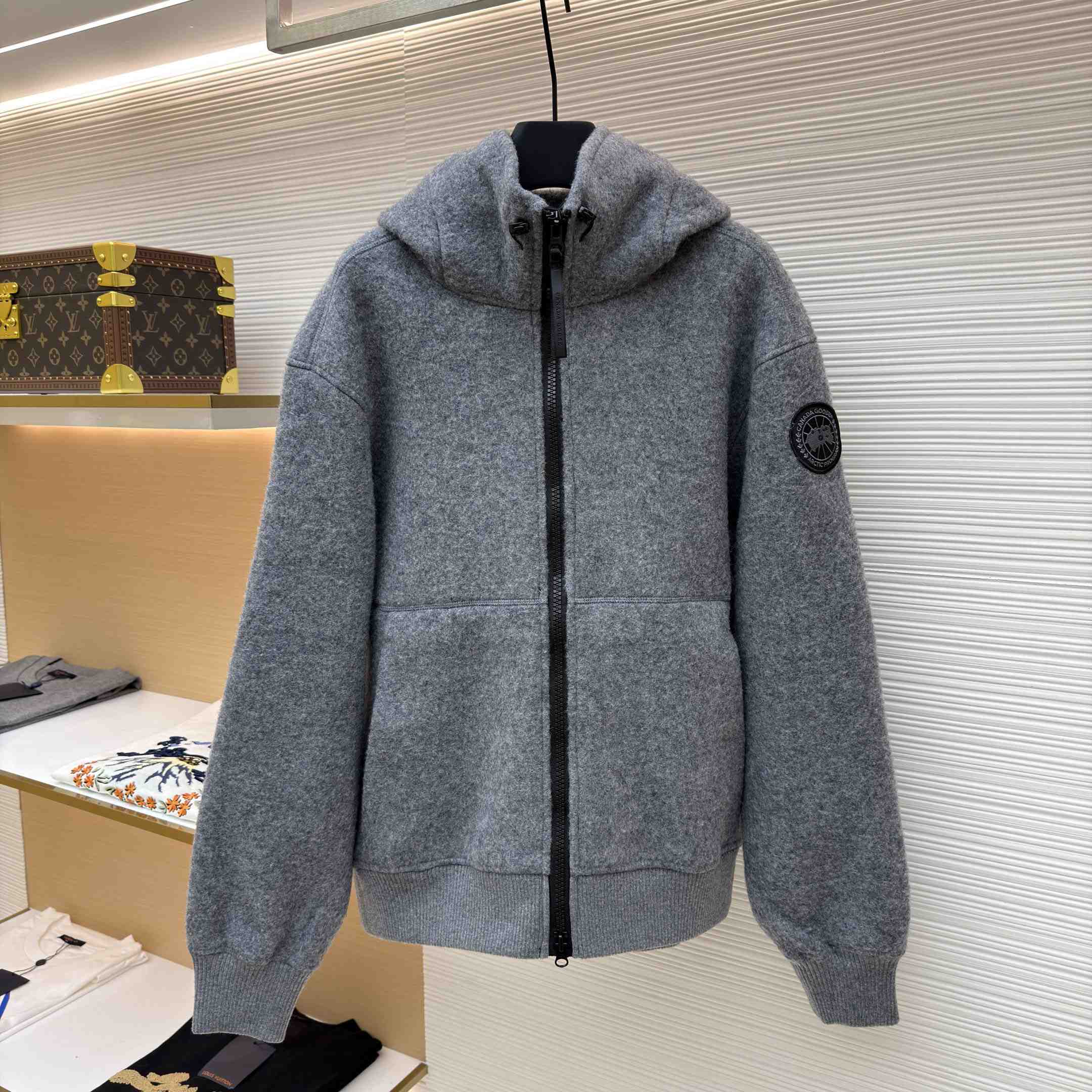 Canada Goose Chilliwack Fleece Hooded Bomber Jacket - DesignerGu