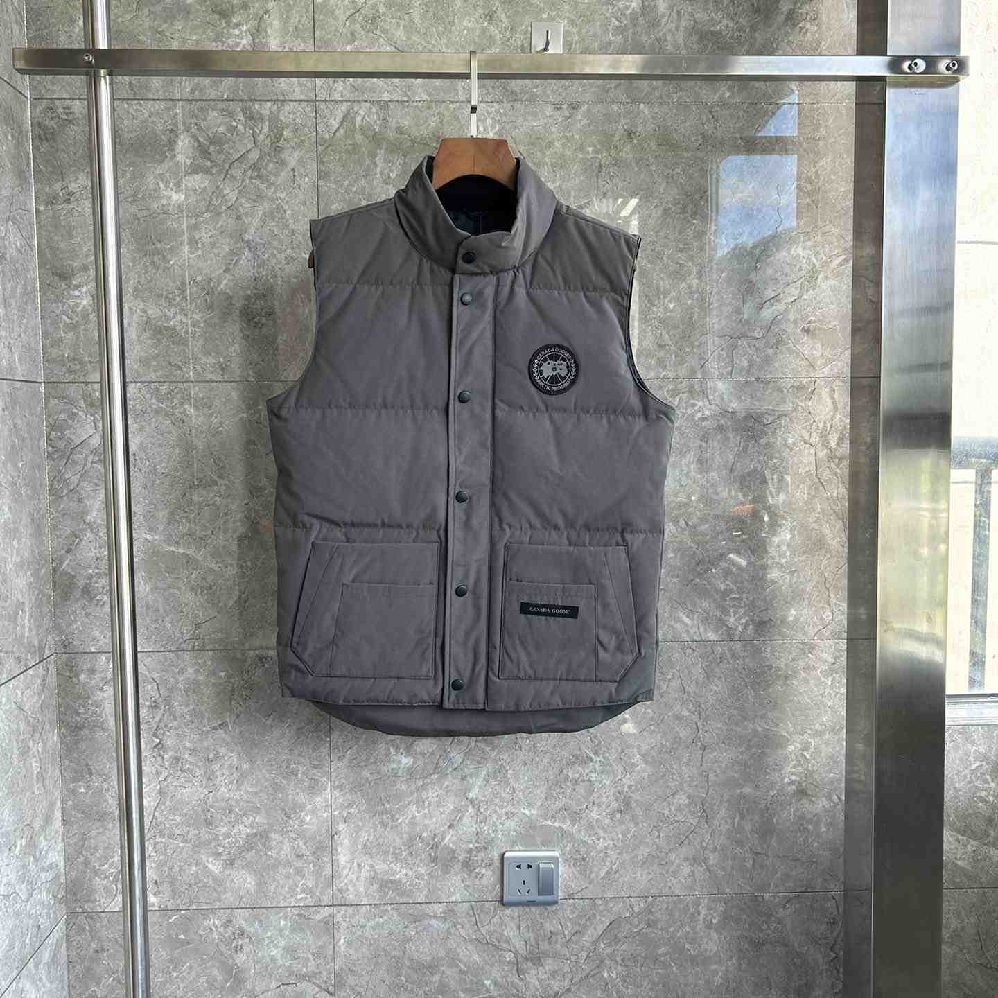 Canada Goose Freestyle Crew Vest - DesignerGu